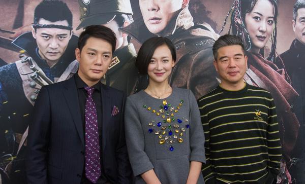 网友评为贵圈最渣男!38岁走红后,为新欢抛20年妻子弃10岁孩子!