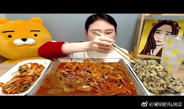 韩国美女吃播Dorothy,吃肉和宽粉,太喜欢宽粉了