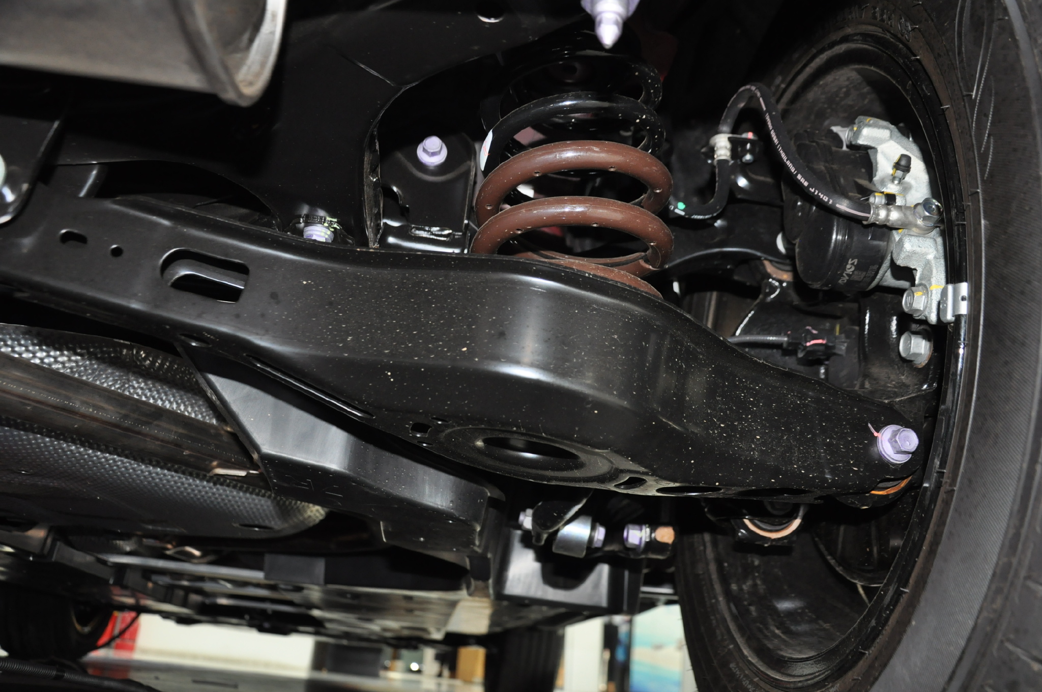 奕人奕世界一汽丰田奕泽izoa西安到店实拍