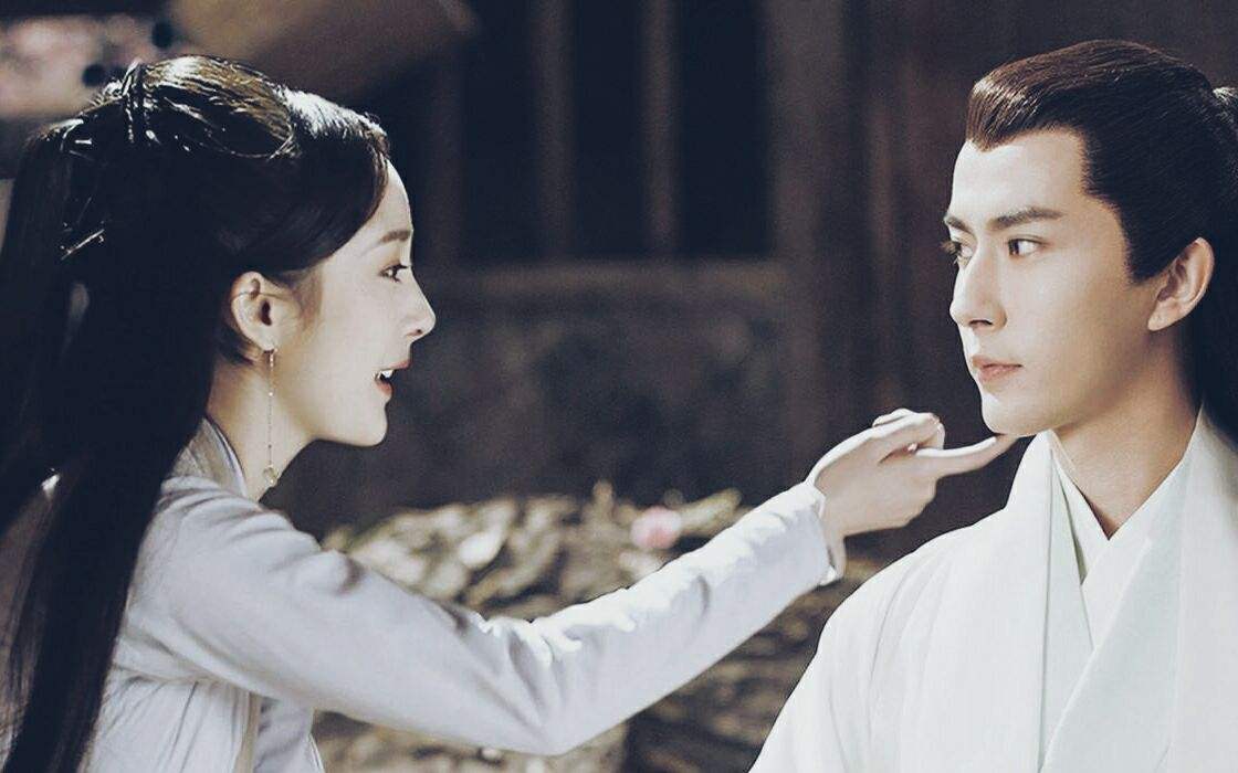 迎接师父的到来,一众人得知当年失踪的司音竟然是青丘女君白浅上神