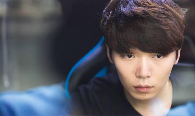 再也不能嘲笑edg上单了, marin和skt谈崩或将加盟edg