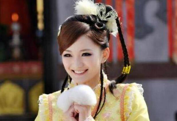 1/ 61,张宝雯——饰演《灵镜传奇》的绿姬 绿姬,一只千年蜥蜴精,阴狠