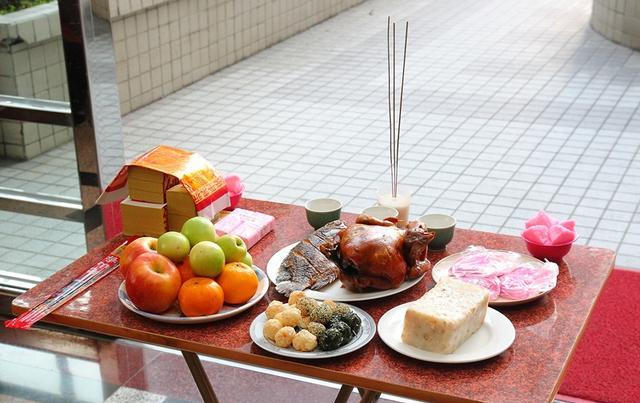 过年拜神怎样拜说什么话