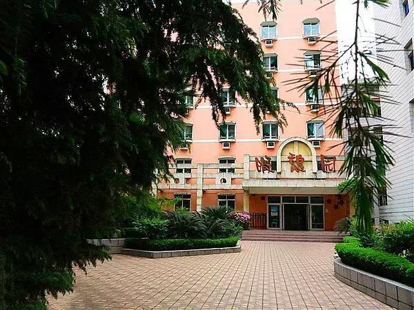 22.9万! 2018重庆民办学校学费出炉, 是穷耽误