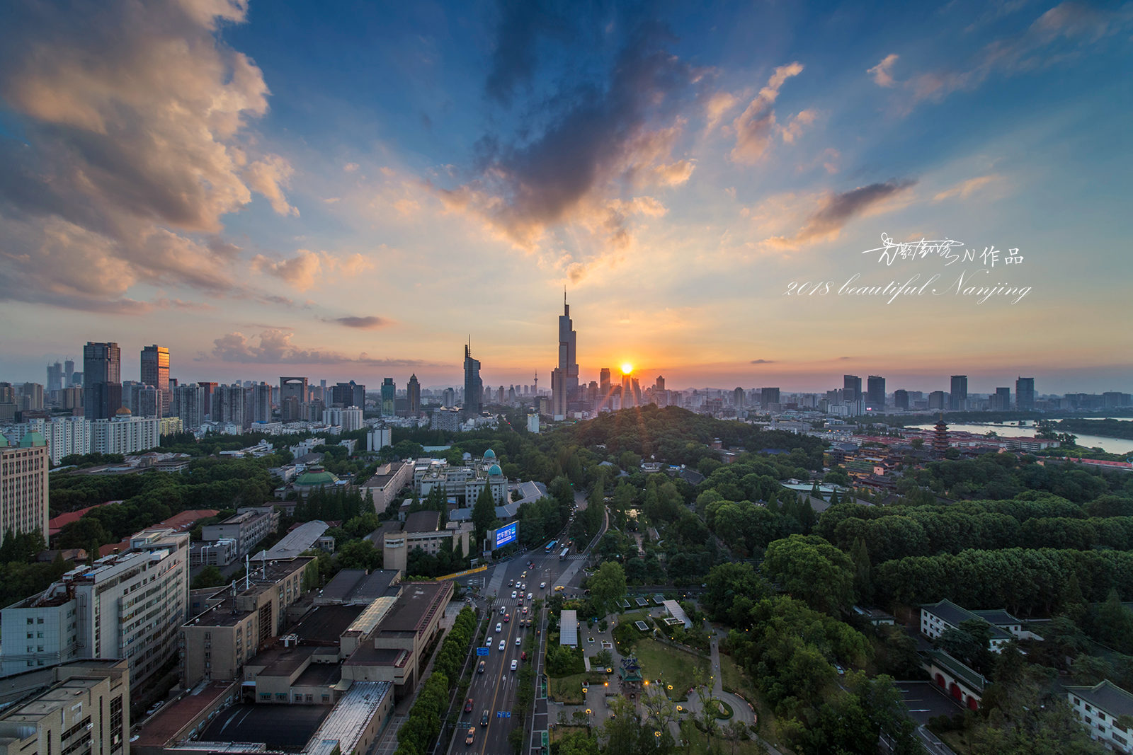 江苏新闻@中国气象科普网 @江苏气象@南京气象 @中国摄影师