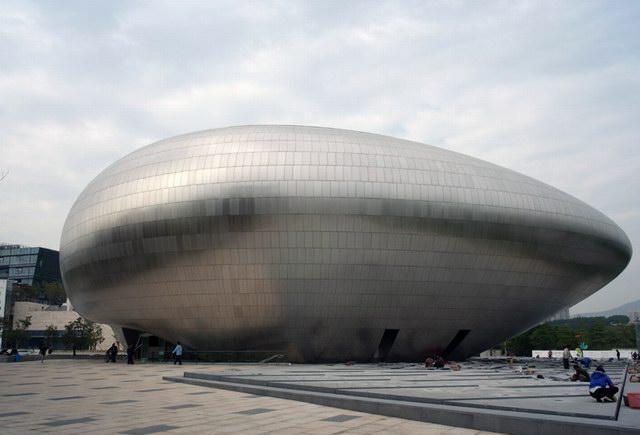 南北鹅卵石 by 马岩松工作室&朱锫工作室