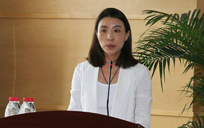 丈夫车祸意外去世,她一人撑起半边天,如今身家超百亿|陈小英|奚春阳