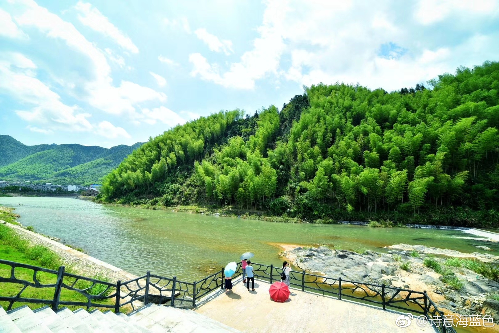 紫湖镇位于江西省上饶市玉山县城北,"信江源头第一镇