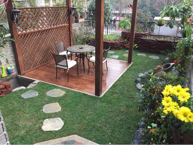 只有30平的小庭院本来打算当菜地结果被老婆整成了这样赞