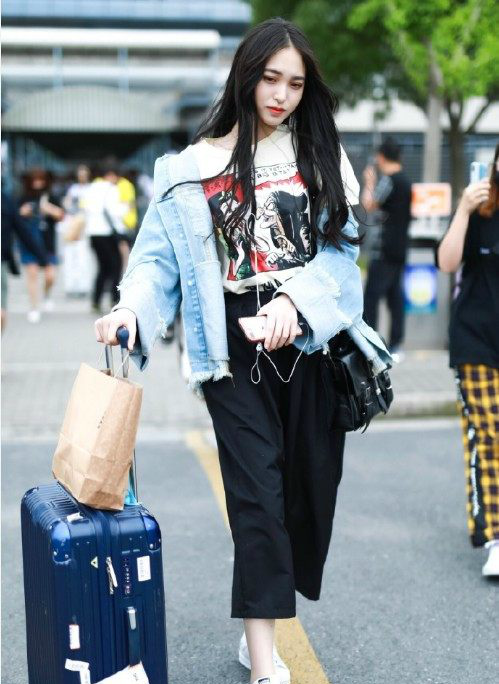 街拍要身高有身高要颜值有颜值的徐子轩小姐姐