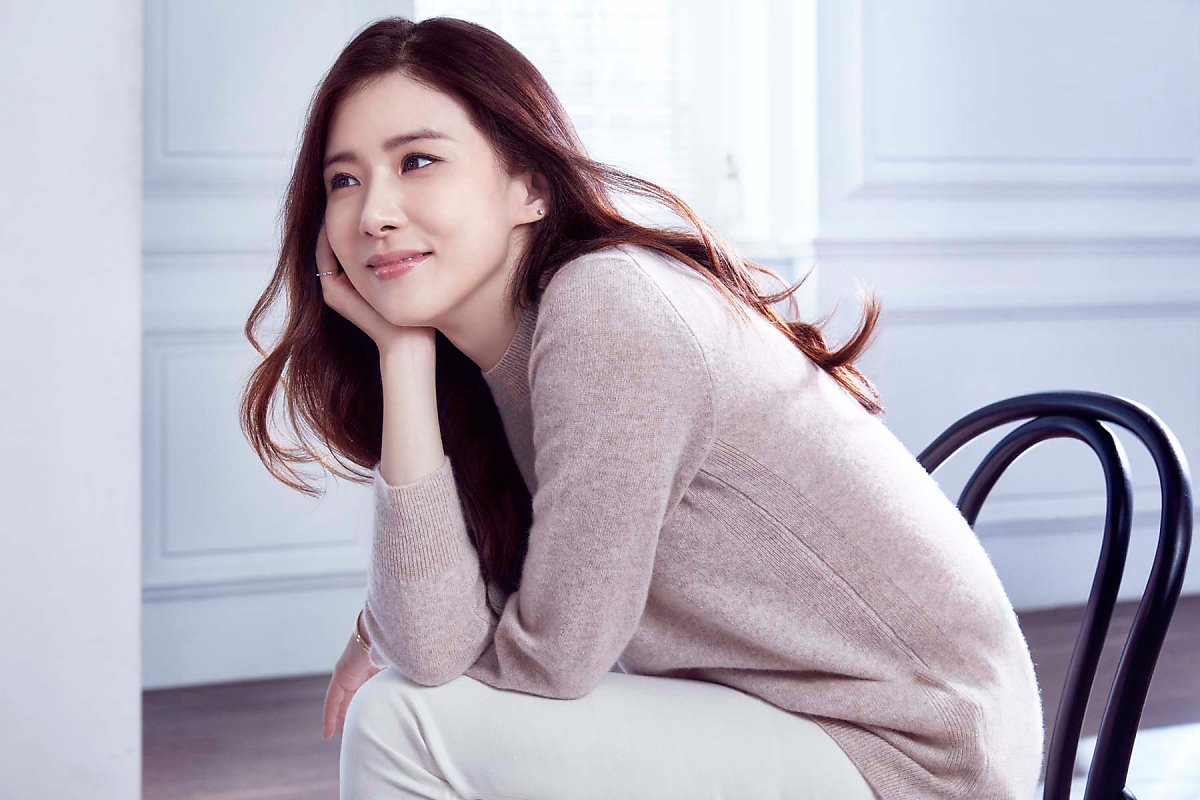 韩星李宝英,网友:你是把轻熟的气质施展到极致了,怎样做到的