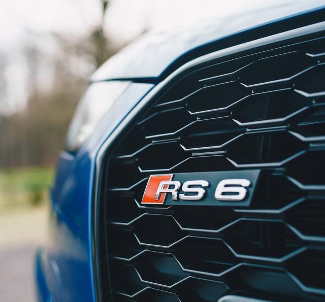 为什么奥迪rs6被人称为地表最强到底强在哪