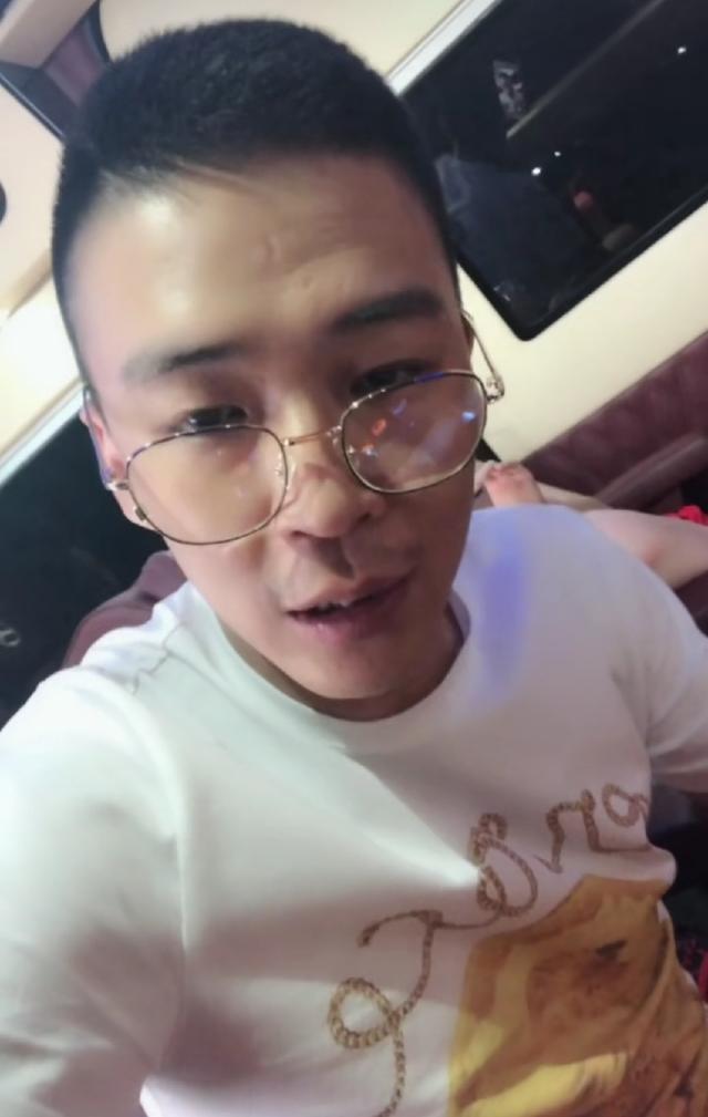 网红祁天道回归直播,刘一手专场官方,姚勇纯这样评价刘一手!