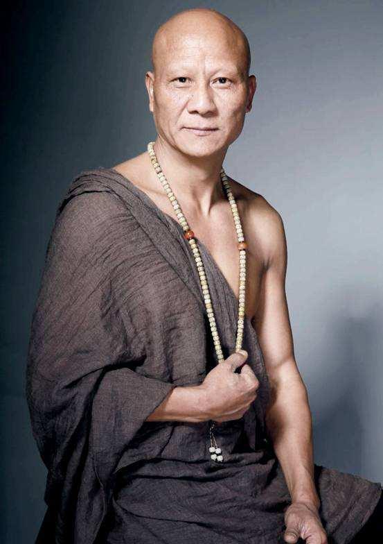 但是幸福总会眷顾努力的人,计春华也娶了一个如花似玉的妻子,并且妻子