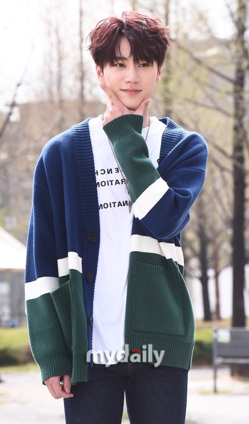 韩国男团unb最新写真曝光7日推出首张专辑