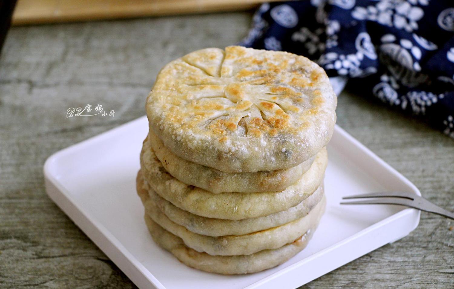 大白菜做馅饼可真香, 软软乎乎的都吃不够, 每次都得烙一盆