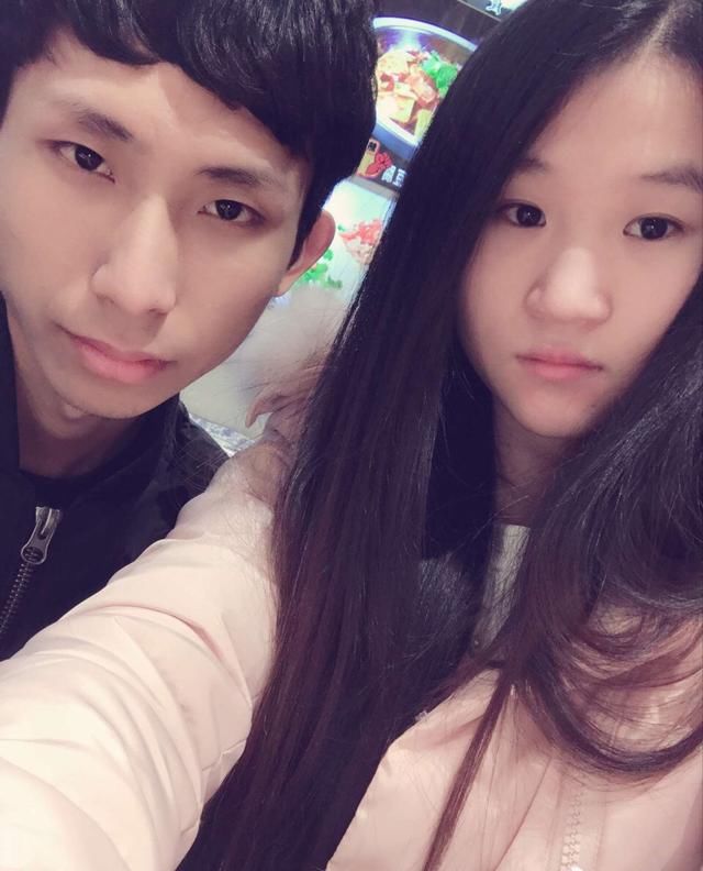 王者荣耀职业选手的亲人长这个样子,梦泪的最可爱,阿泰的最性感