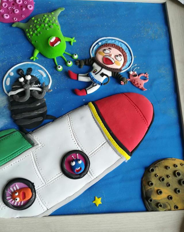 粘土画作品外太空