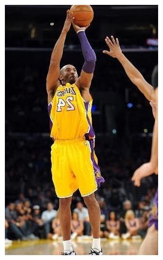 科比的干拔80分安东尼的干拔90分唯独他能给100分