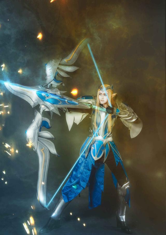 后羿的cos也给9分的评价,另外1分是少了精灵王身上的气质!