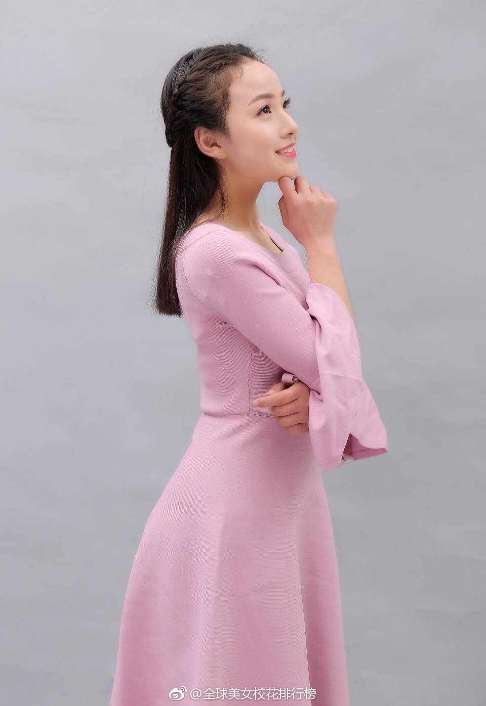 武陟一中杨柯心18岁身高169cm体重55kg爱好播音健身摄影