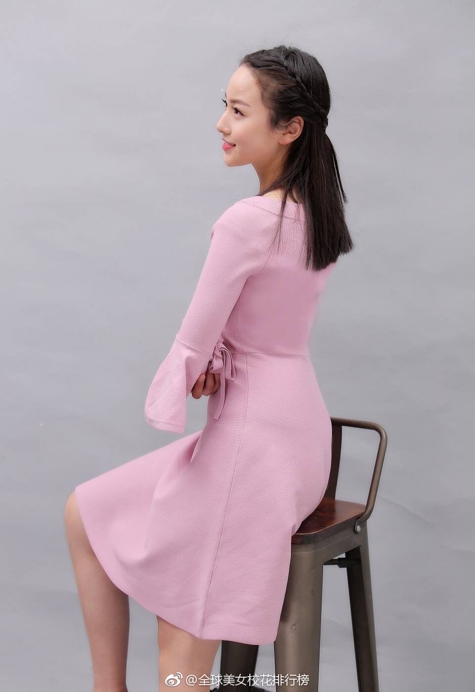 武陟一中杨柯心18岁身高169cm体重55kg爱好播音健身摄影