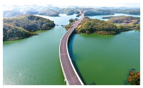 湖北省最美的山水公路,被人民日报评为可以媲美挪威的天堂之路!