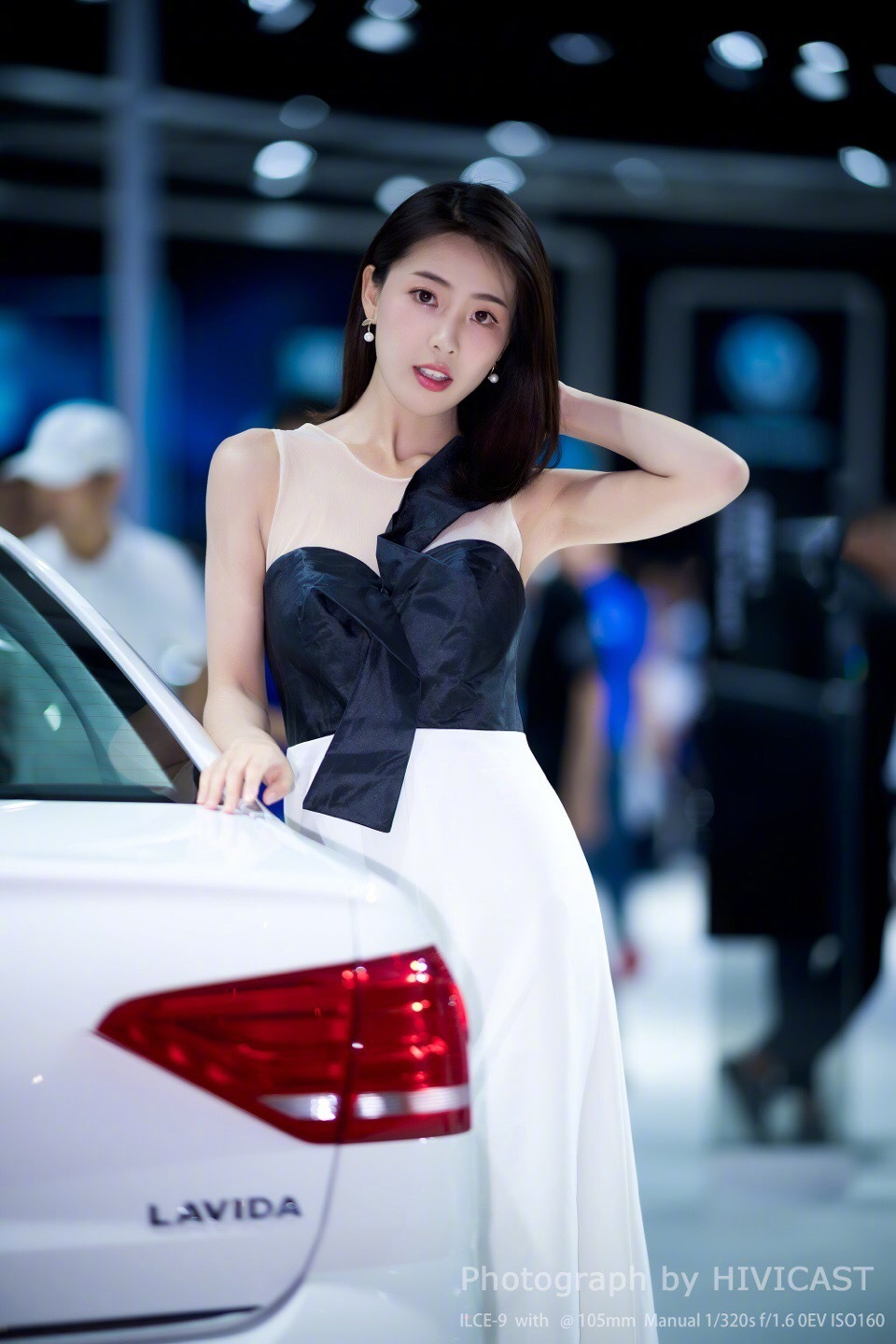 好清丽的一位车模小姐姐!( v女神 )