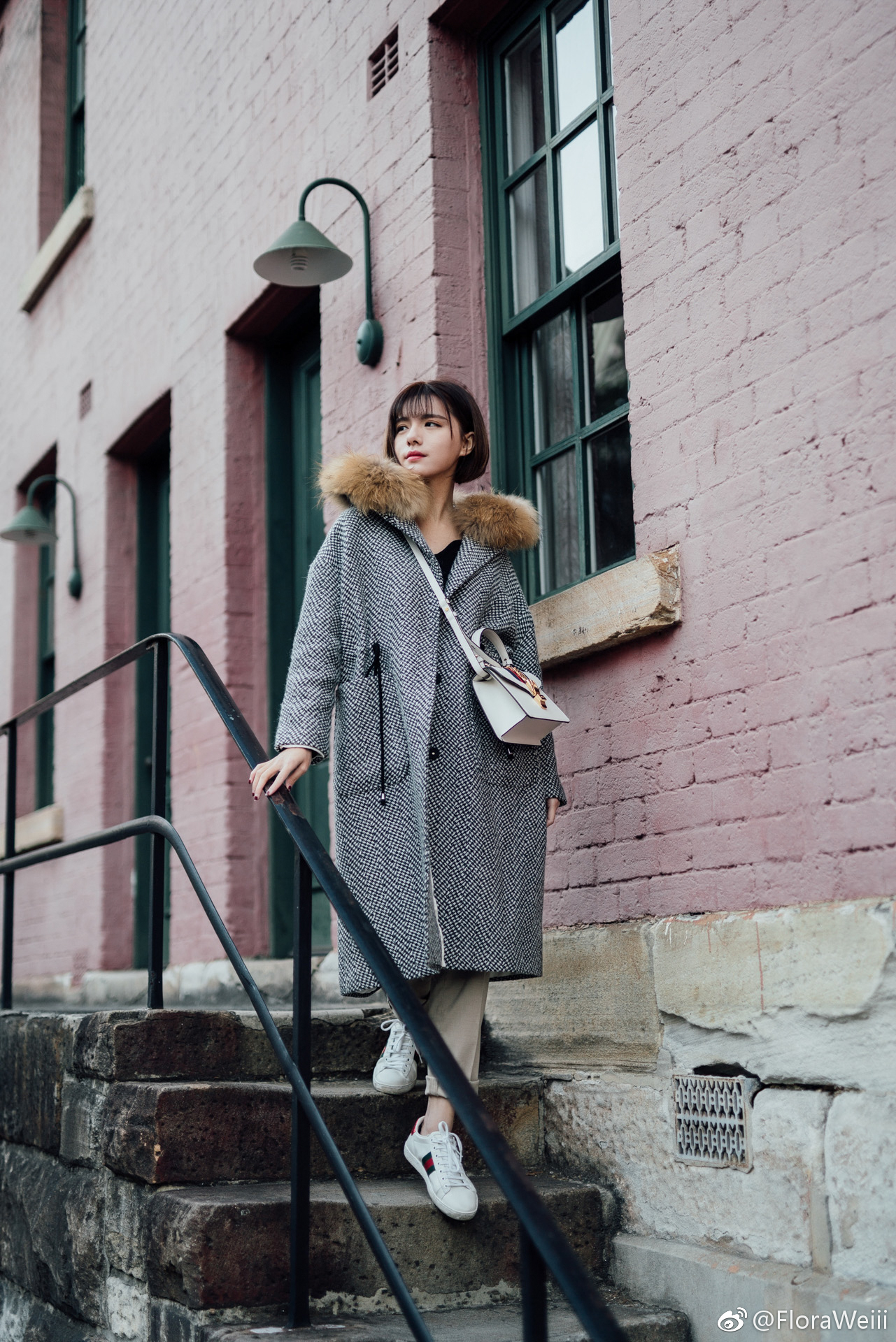 粉墙黛瓦 悉尼岩石区球邂逅出镜@floraweiii 摄影@悉尼顾俊