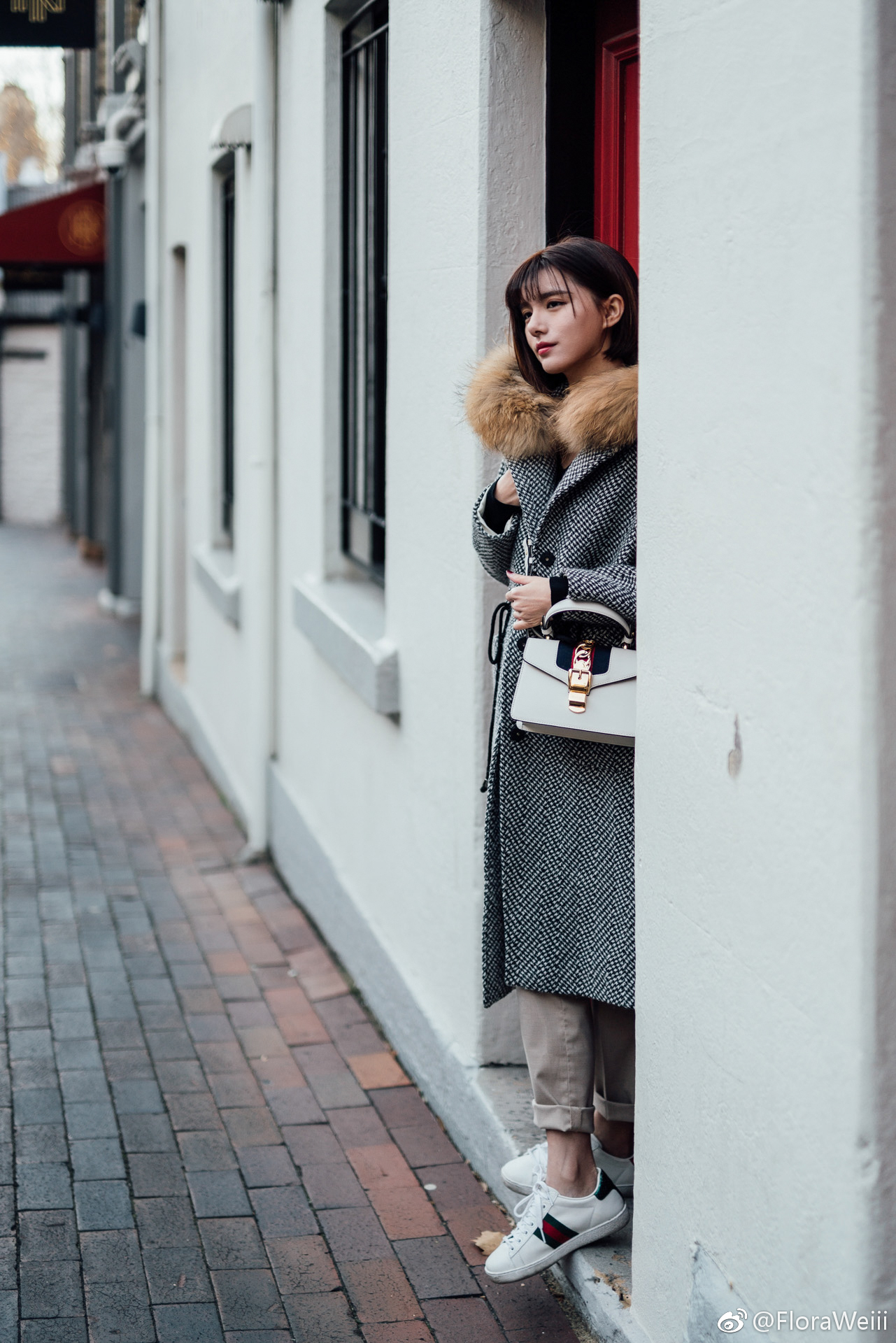 粉墙黛瓦 悉尼岩石区球邂逅出镜@floraweiii 摄影@悉尼顾俊