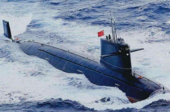 伊8号潜艇图片
