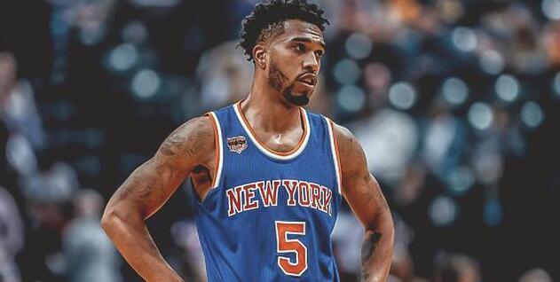 10 2铁闸公开向球队求饶,我愿意看守饮水机|考特尼|球队|饮水机_新浪