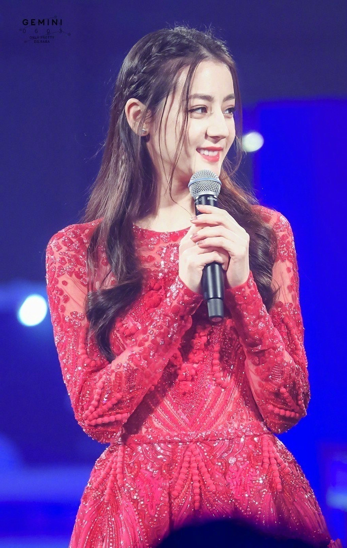 迪丽热巴又美又萌又可爱的胖迪这条微博我设置了权限只有美的人才