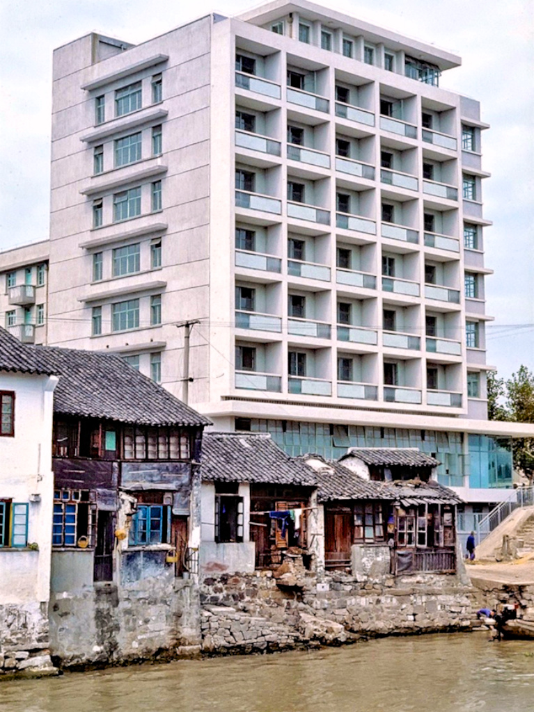 老照片 | 江苏无锡,1978年.赫伯特