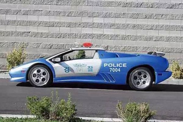 各国警车都有啥：英国太豪，美国用它，中国竟然用这些车当警车