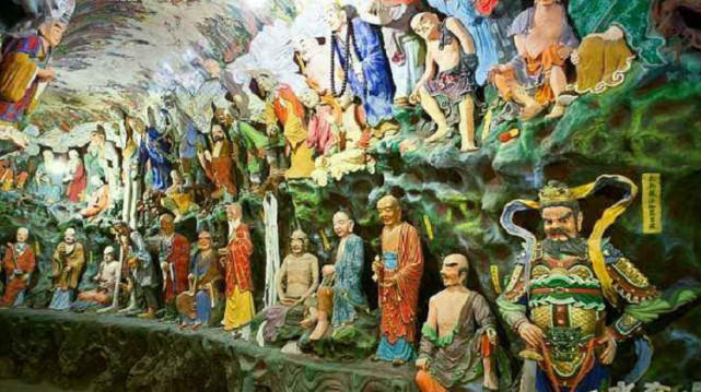 神秘罕见的火焰五光佛师徒,好奇:他们去哪儿了,网友:或是燃灯