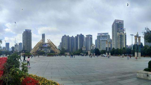 到贵州旅游住贵阳市中心——一定要去看看这里,不然要后悔!