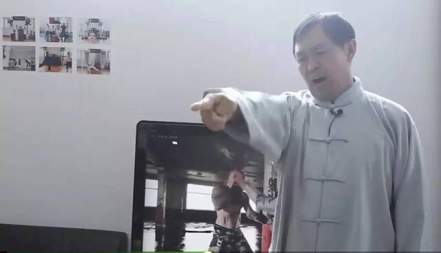 格斗狂人再次羞辱太极大师马保国，网友：我也能成大师