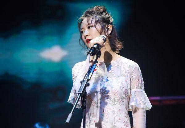 吴亦凡一人涮火锅,想拼桌想享受孤独