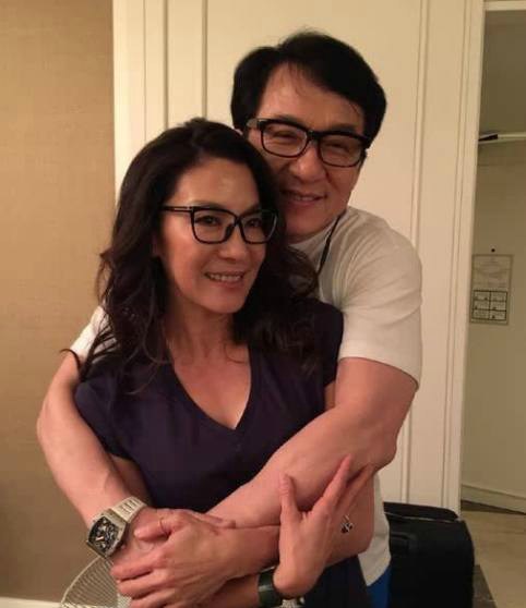 被成龙抱过的女星们都有什么下场第2大红第4患癌