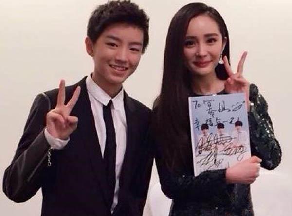 杨幂王俊凯什么关系 追星boy遭女神调皮喊话