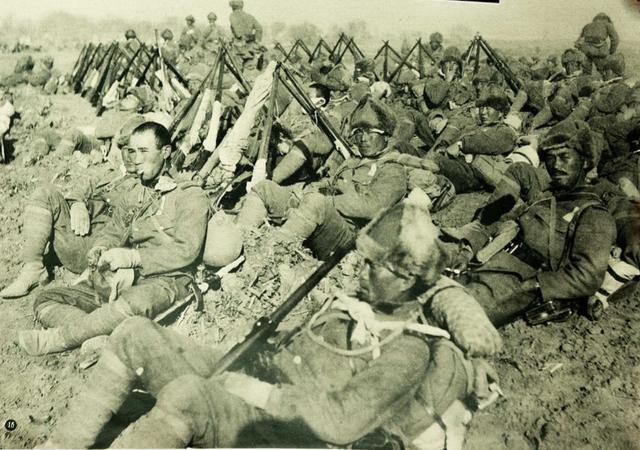 一位失去丈夫的妻子讲述日寇铁蹄下的生活看完心在滴血