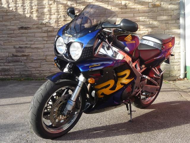 寡妇制造机：五大令人闻风丧胆的传奇摩托车