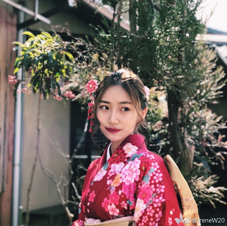 学舞蹈的女生气质一般都不会太差 吴艾琳 哈尔滨工业大学 身高166cm
