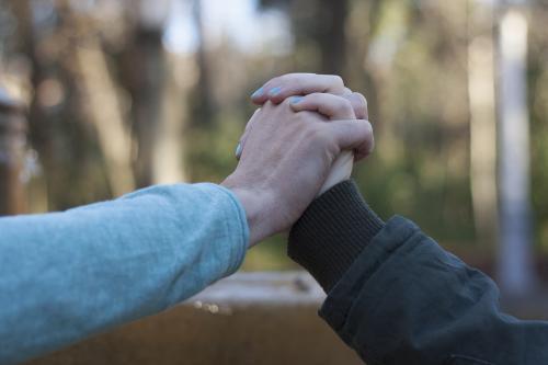 夫妻想要携手一生,必须共同迈过"三道坎儿"