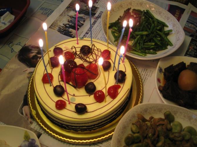 有一位60岁的老人,在过生日的时候,跟全家人说了这样一段话:自己永远