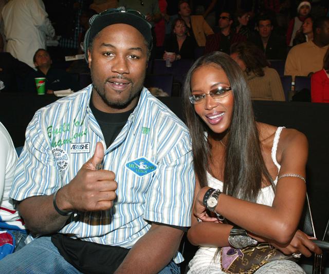 1米96巨人拳王和1米7选美小姐结婚13年,婚前婚后各生两个孩子