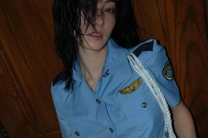 狄波拉曾怒扇张柏芝耳光谢霆锋站出来说了一句话让她感动不已