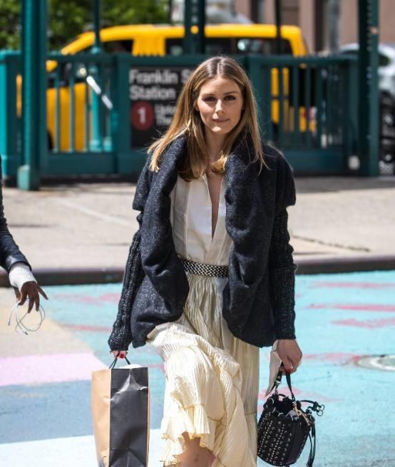 这个女人叫奥利维亚·巴勒莫(olivia palermo),是1986年2月28日生于