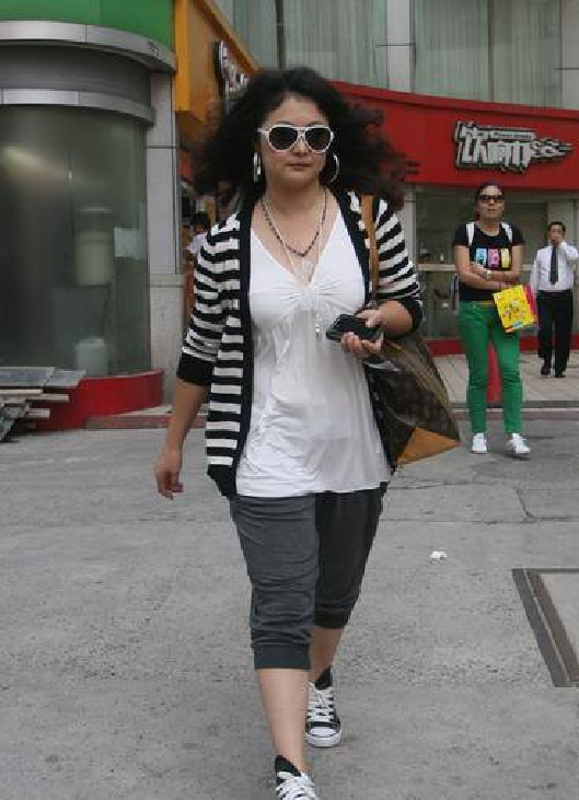 乡村爱情中的谢大脚脚到底有多大看完这组照片你就知道